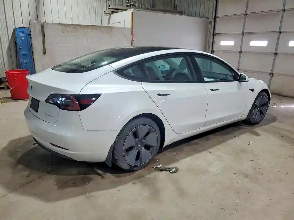 5YJ3E1EB4MF990172 2021 TESLA MODEL 3-2