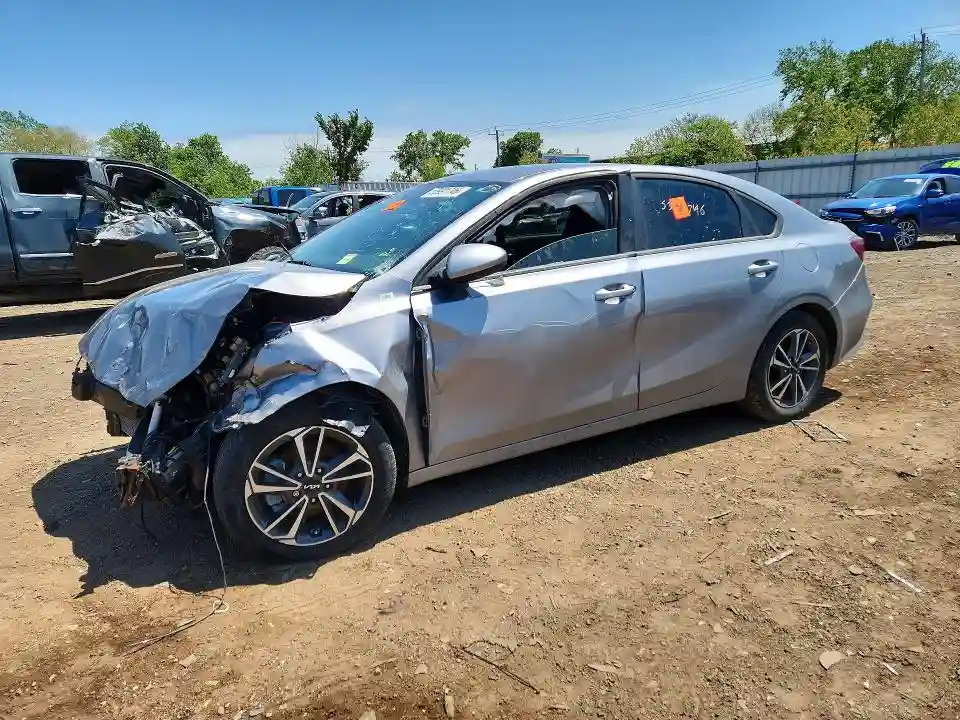 3KPF24AD6RE776635 2024 KIA FORTE LXS-0