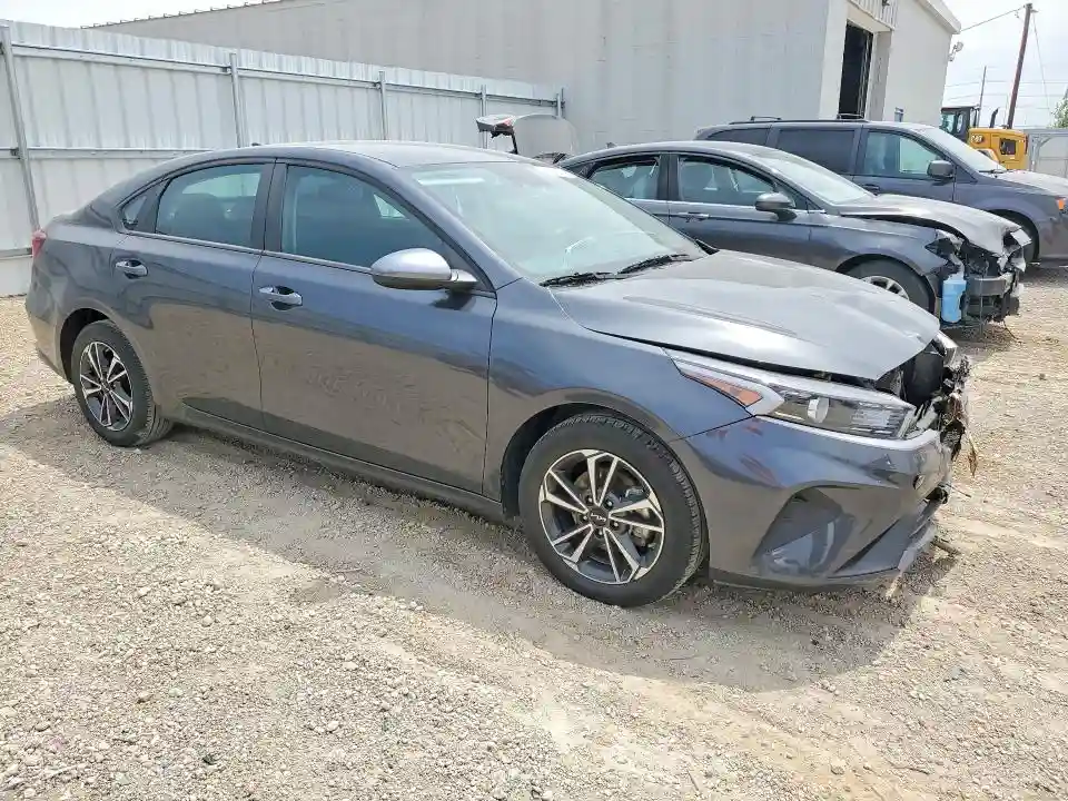 3KPF24AD5RE839756 2024 KIA FORTE LXS-3