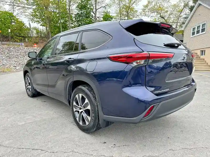 5TDKDRAH1PS011974 2023 TOYOTA HIGHLANDER-1
