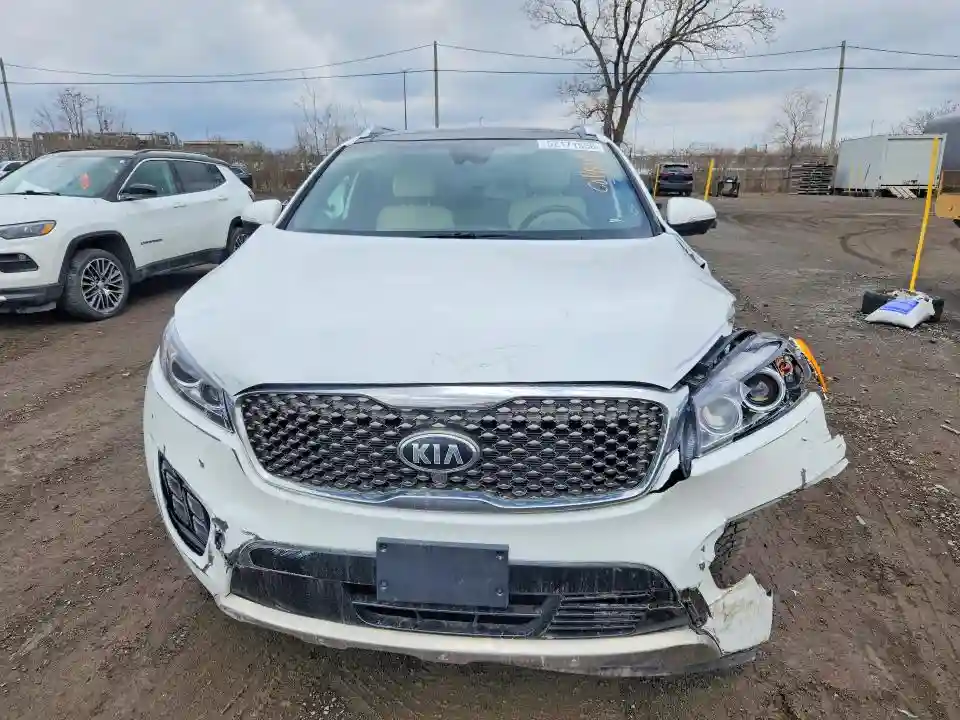 5XYPKDA5XJG372094 2018 KIA SORENTO-4