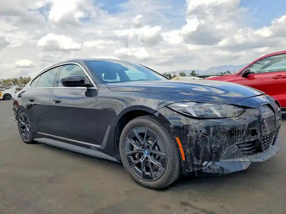 WBY43AW03RFS43977 2024 BMW I4 EDRIVE-3