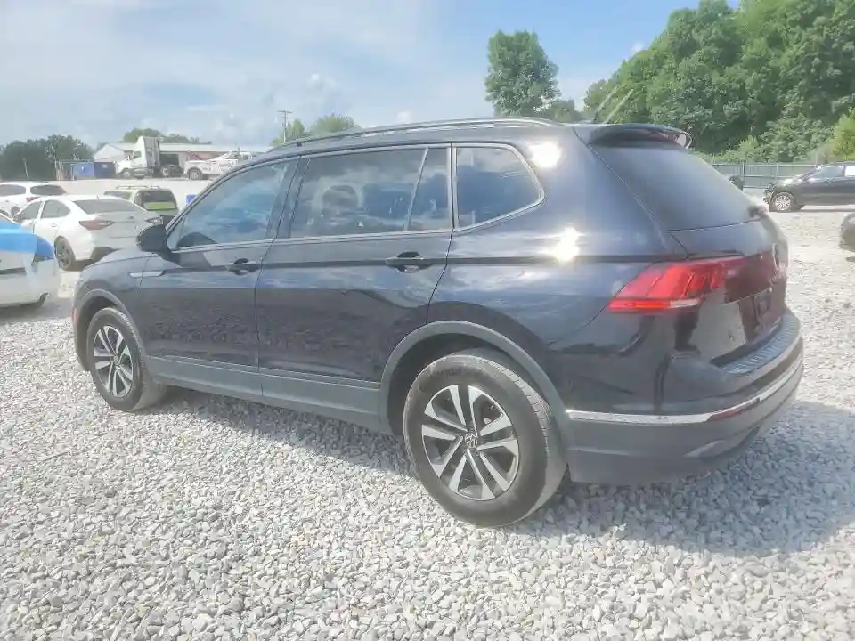 3VVRB7AX7PM070738 2023 VOLKSWAGEN TIGUAN-1