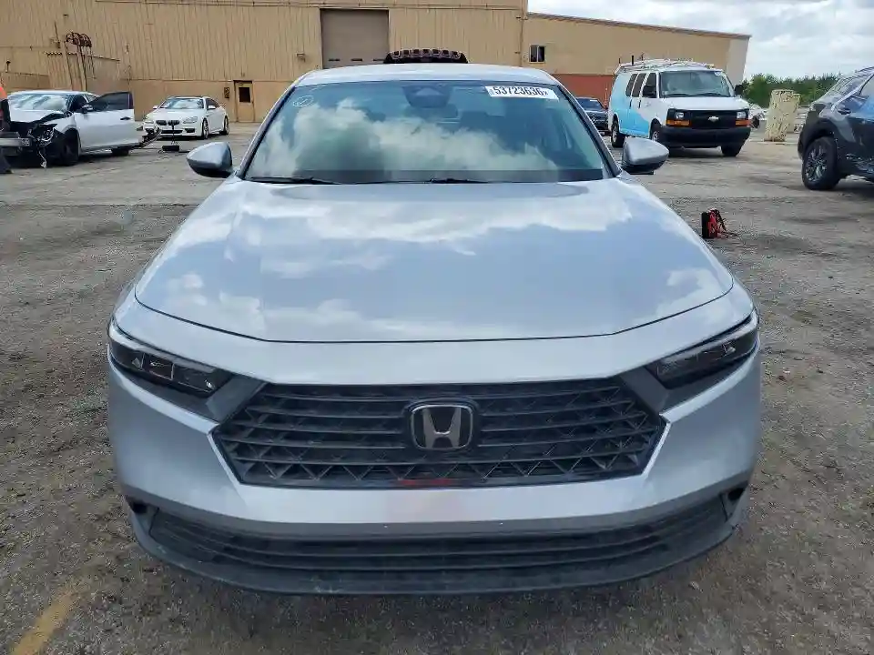 1HGCY1F22SA030989 2025 HONDA ACCORD-4