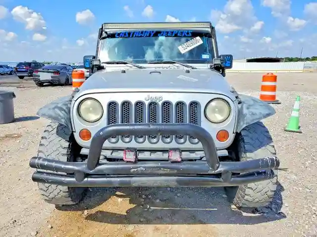 1J4BA3H17BL582713 2011 JEEP WRANGLER-4