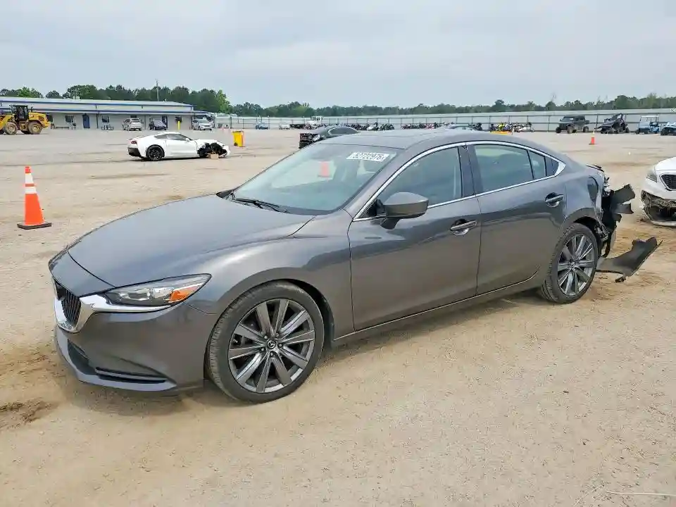 JM1GL1TY5J1330872 2018 MAZDA 6-0