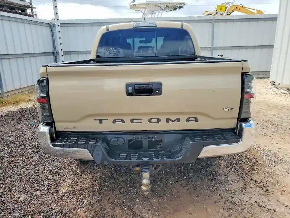 3TMCZ5AN8JM146168 2018 TOYOTA TACOMA-5