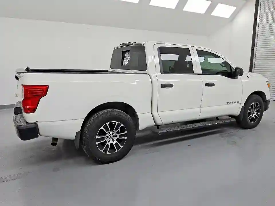 1N6AA1EKXHN532238 2017 NISSAN TITAN-2