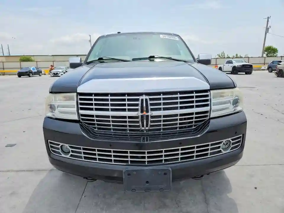 5LMJJ3H50AEJ02043 2010 LINCOLN NAVIGATOR-4