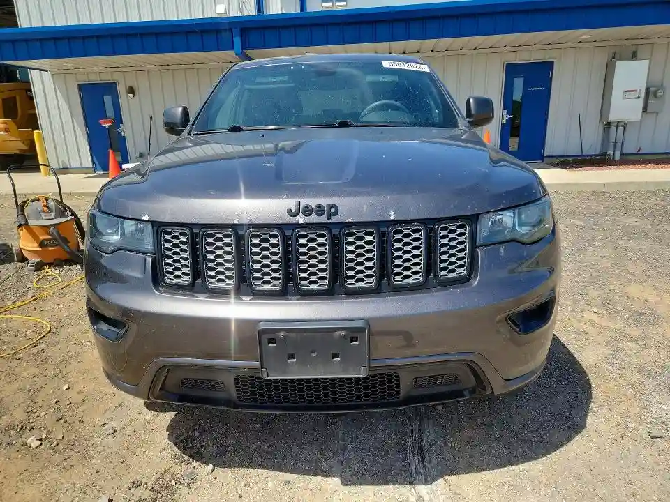 1C4RJFAGXHC866267 2017 JEEP CHEROKEE-4