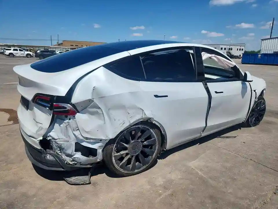 5YJYGDEE6LF014498 2020 TESLA MODEL Y-2