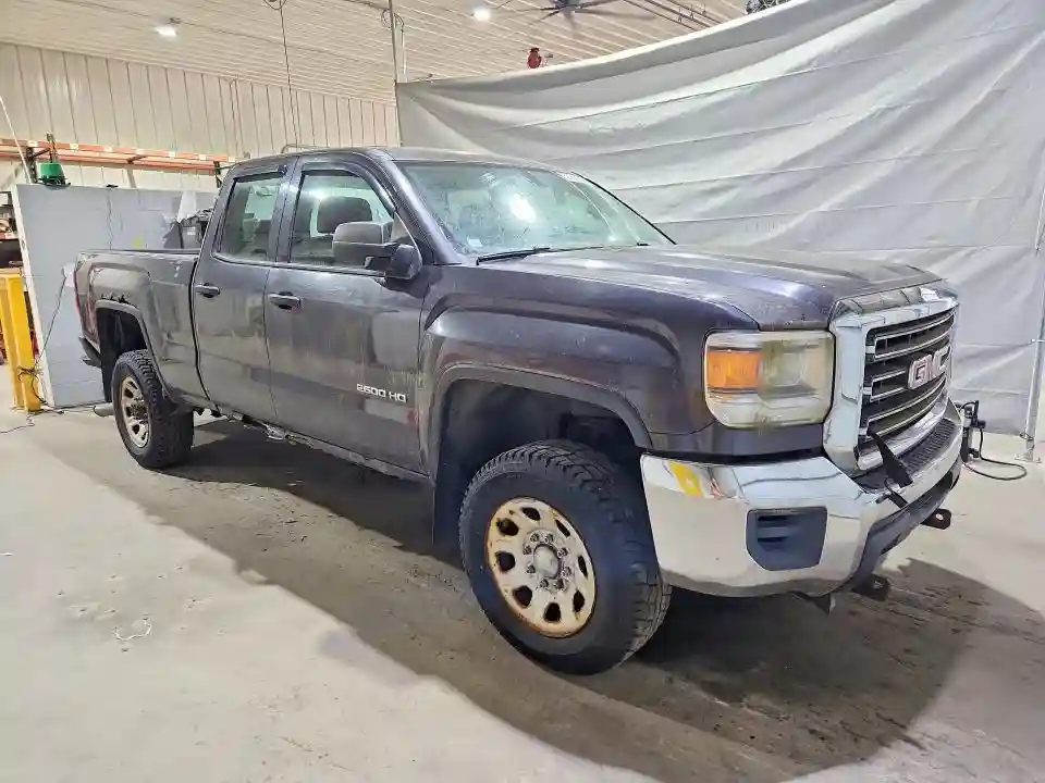 1GT22XEG4FZ141708 2015 GMC SIERRA-3