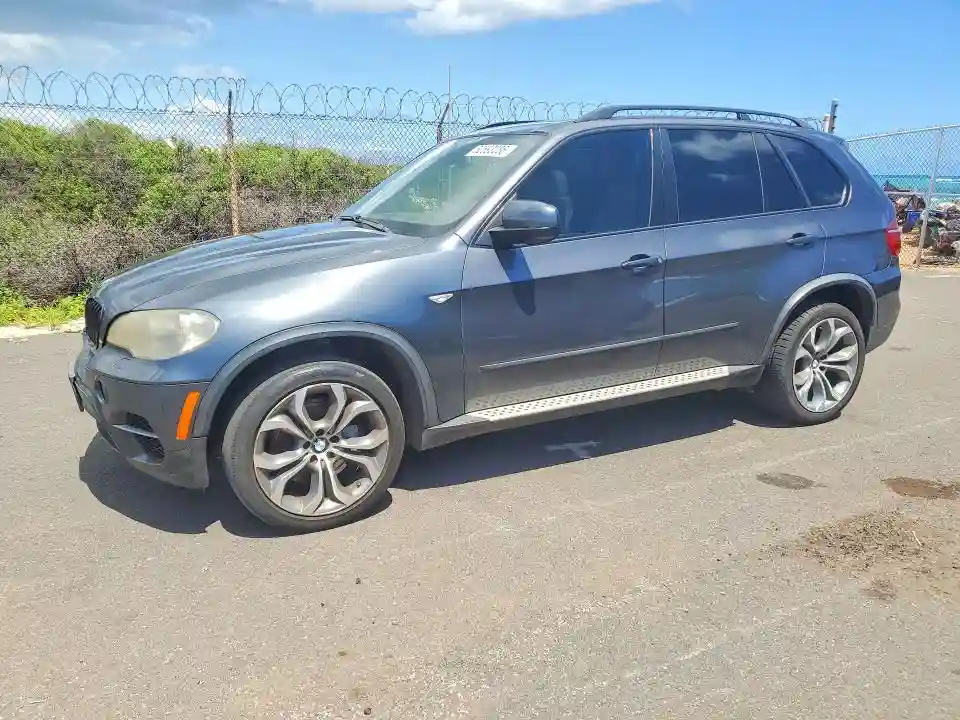 5UXZV8C59BL421147 2011 BMW X5-0