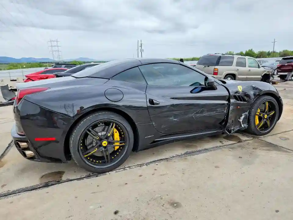 ZFF65LJA1B0179898 2011 FERRARI CALIFORNIA-2