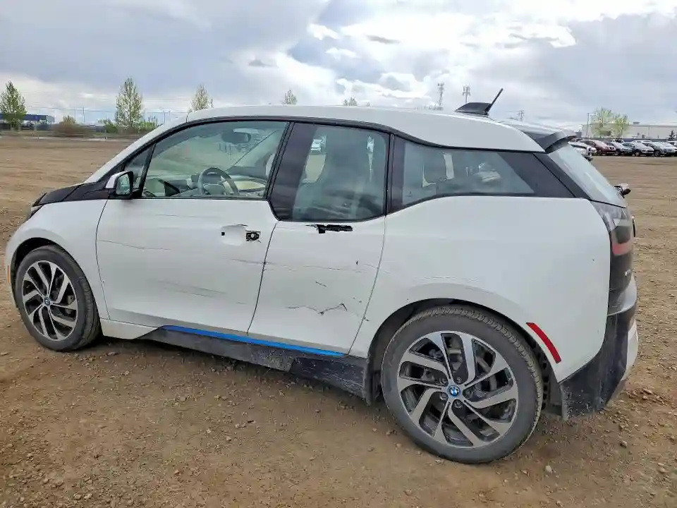 WBY1Z4C52FV278384 2015 BMW I SERIES-1
