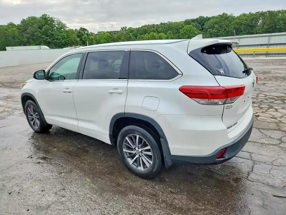 5TDJZRFH0JS834442 2018 TOYOTA HIGHLANDER-1