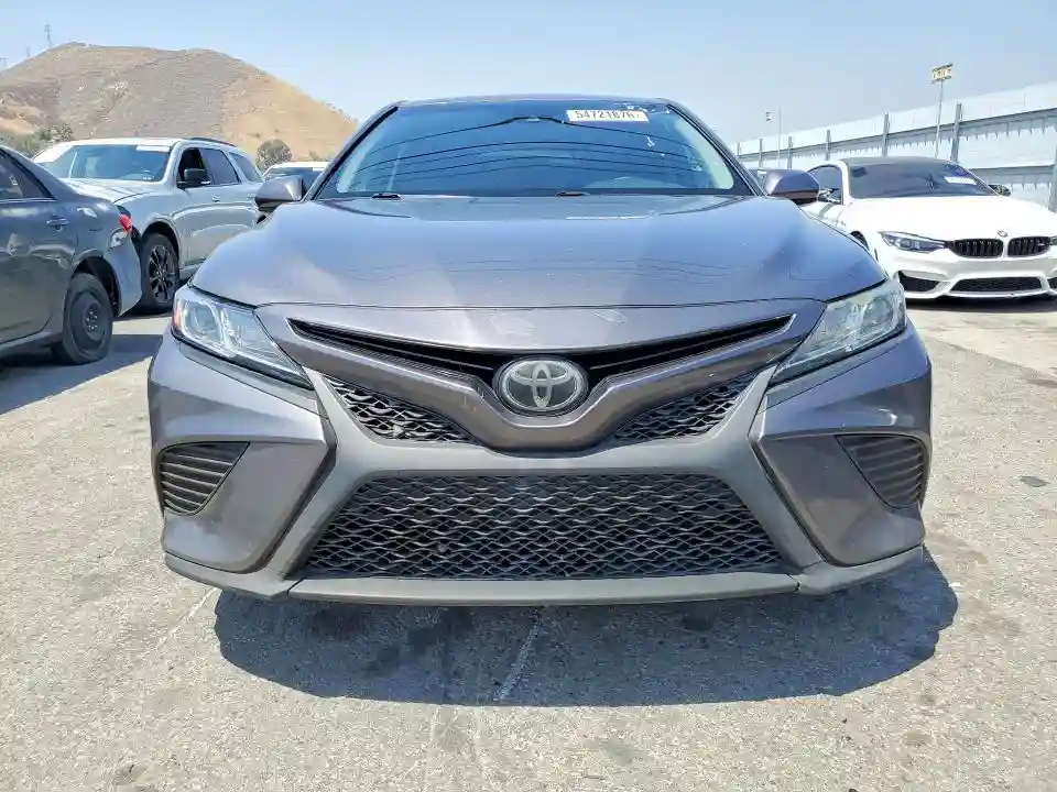 4T1B11HK8JU114612 2018 TOYOTA CAMRY-4