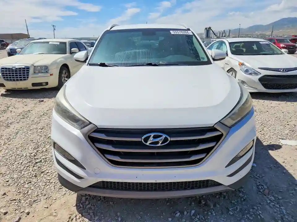 KM8J33A25GU230547 2016 HYUNDAI TUCSON-4