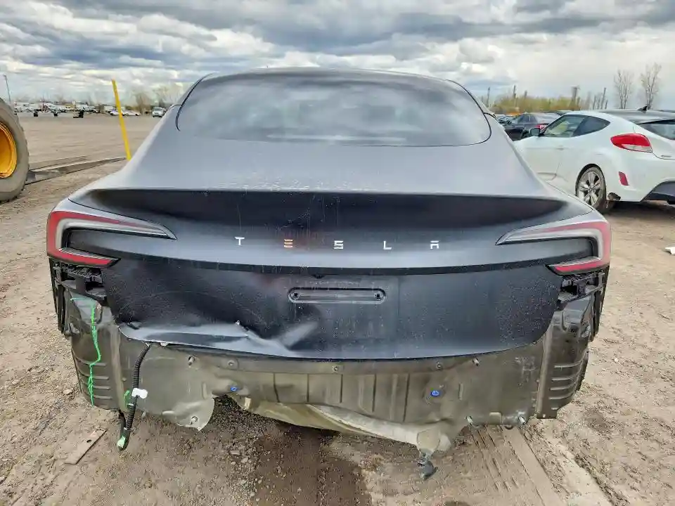 LRW3E7FA8RC105935 2024 TESLA MODEL 3-5