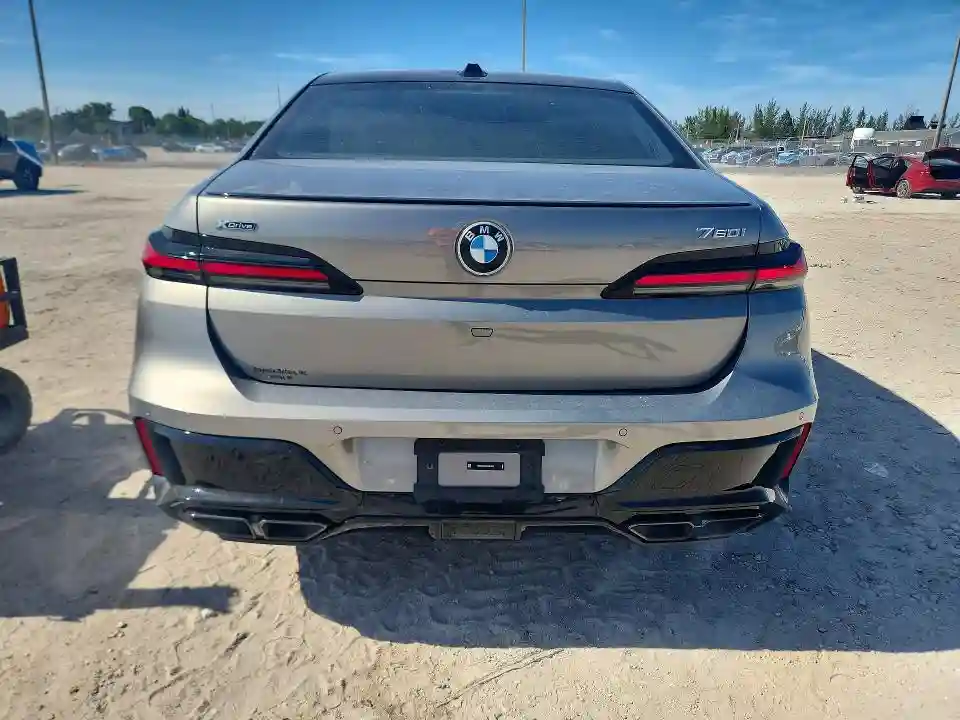 WBA33EJ09SCU62653 2025 BMW 7 SERIES-5