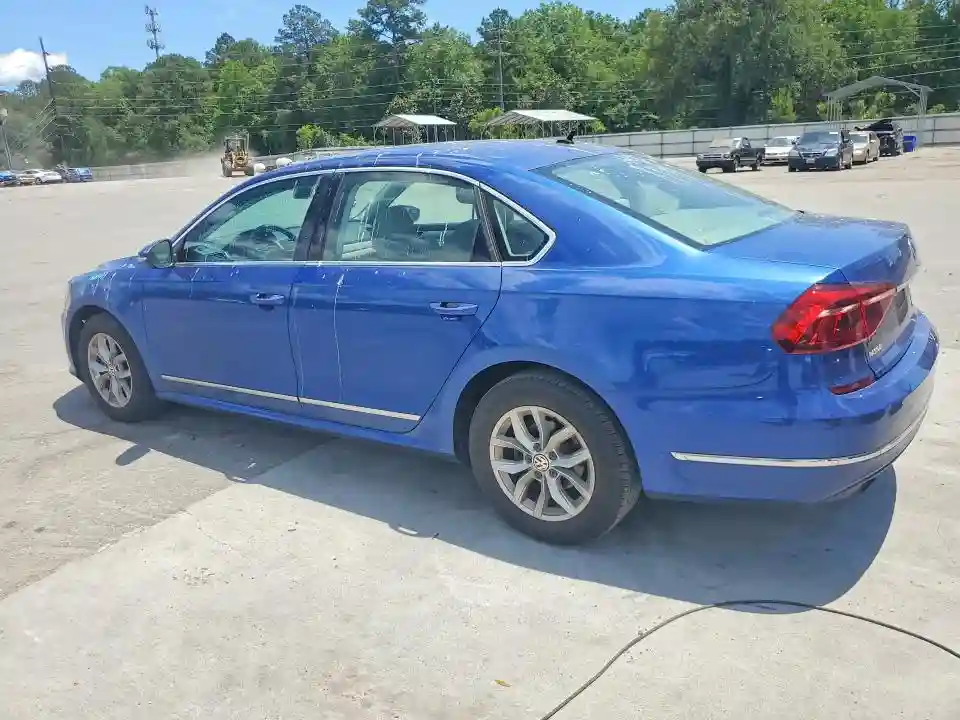 1VWAT7A33HC034311 2017 VOLKSWAGEN PASSAT-1