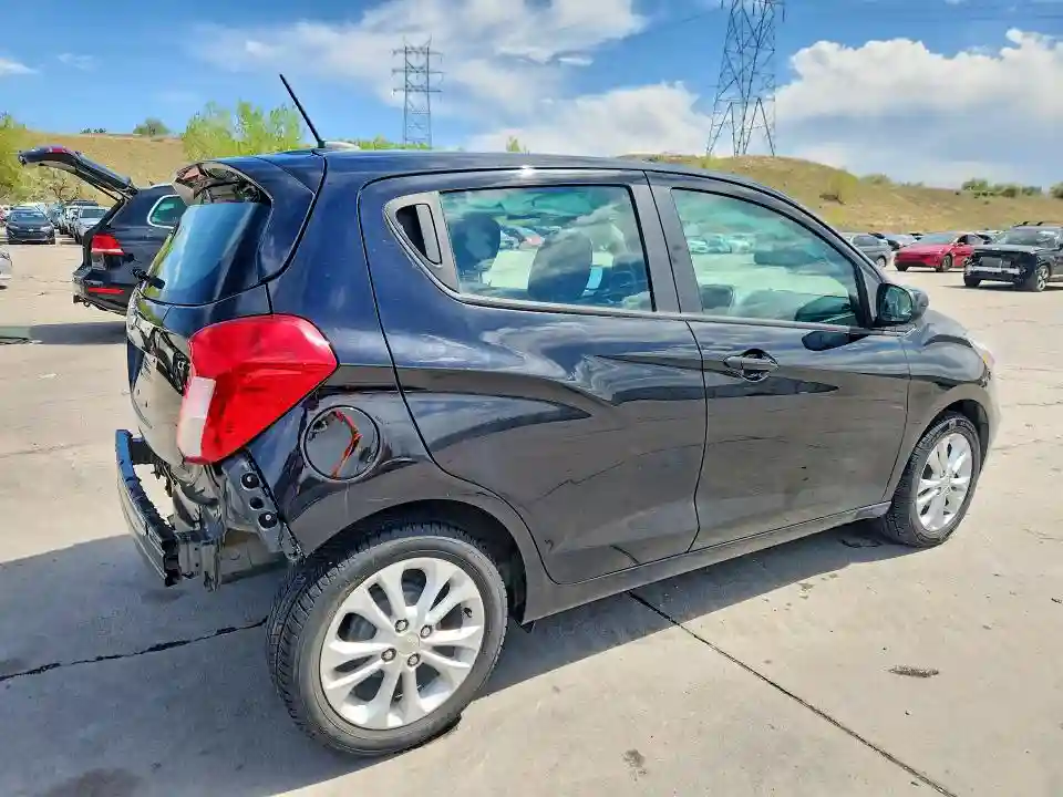 KL8CD6SA5MC216157 2021 CHEVROLET SPARK-2