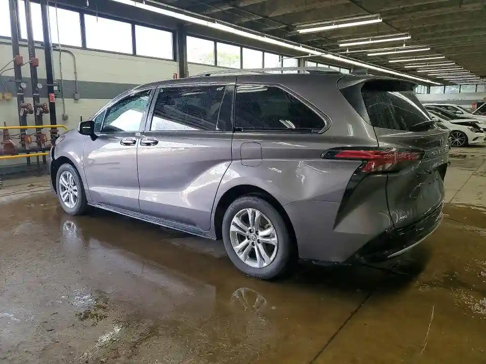5TDESKFC0RS151511 2024 TOYOTA SIENNA-1