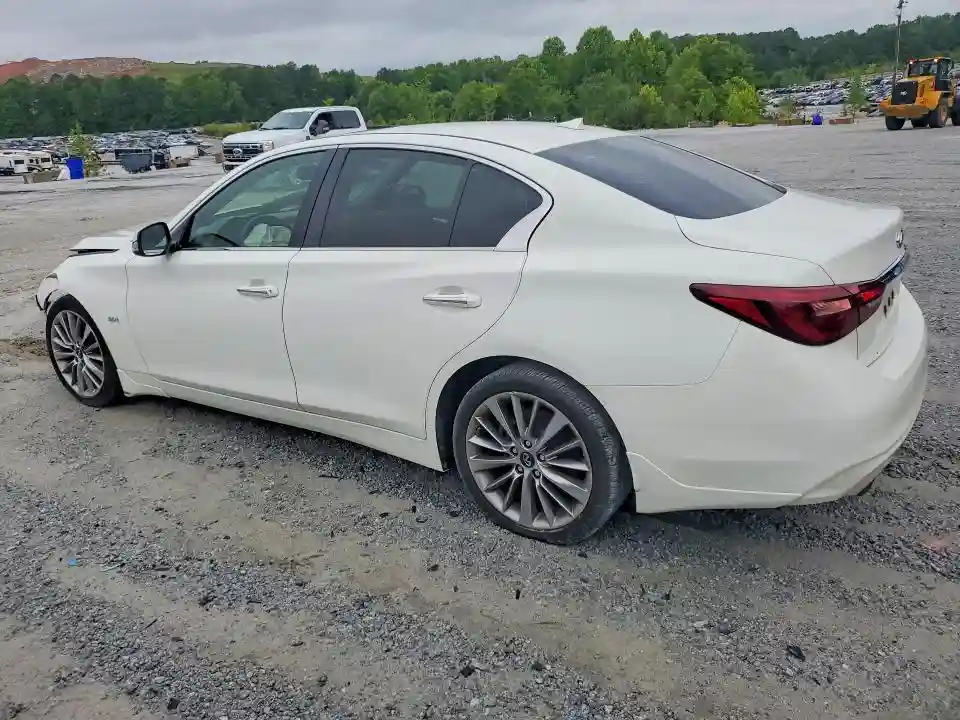 JN1EV7AP5JM364911 2018 INFINITI Q50-1
