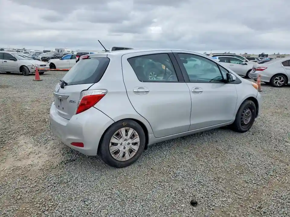 VNKKTUD38EA008819 2014 TOYOTA YARIS-2