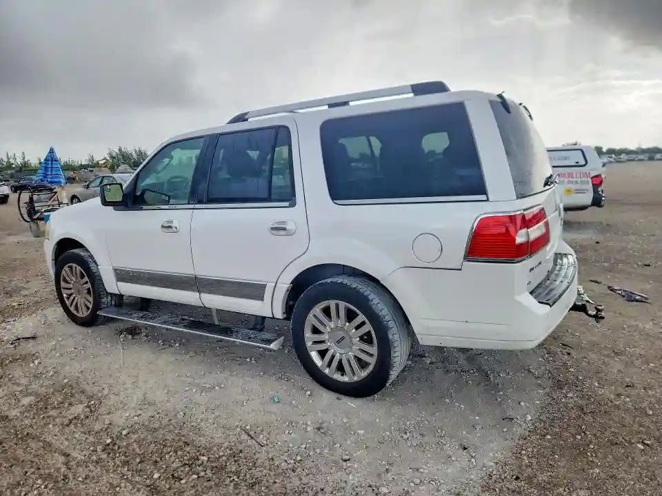 5LMJJ2H54DEL05435 2013 LINCOLN NAVIGATOR-1