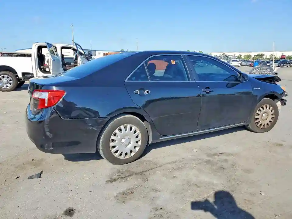 4T1BD1FK8EU132317 2014 TOYOTA CAMRY SOLA-2