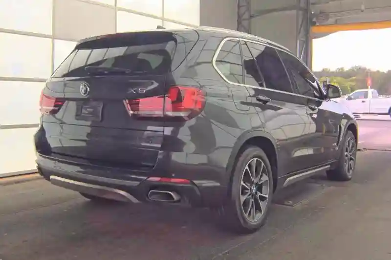 5UXKR0C54J0X91963 2018 BMW X5-3