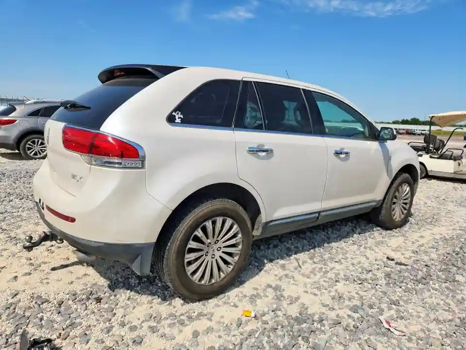 2LMDJ6JK6CBL17396 2012 LINCOLN TOWNHOUSE MKX-2