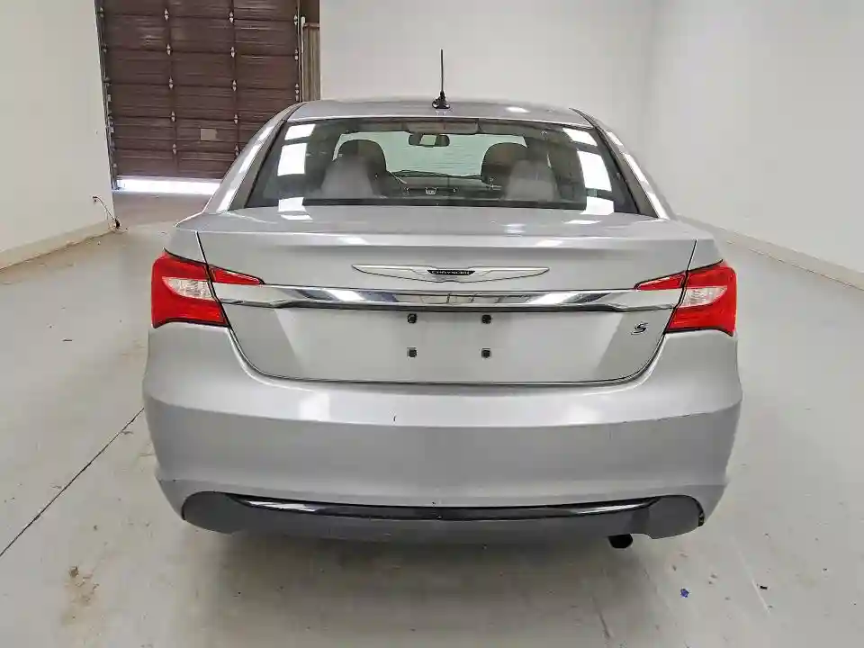 1C3CCBBB8DN516019 2013 CHRYSLER 200-5
