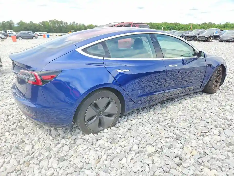 5YJ3E1EA1JF022520 2018 TESLA MODEL 3-2