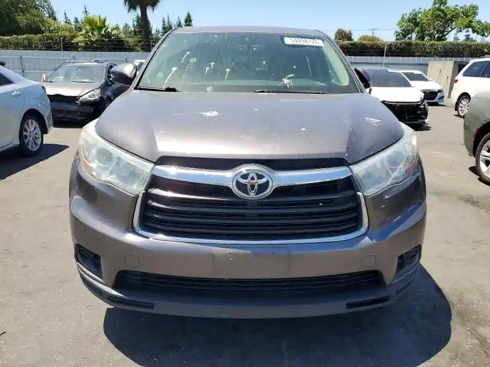 5TDZARFH6FS014805 2015 TOYOTA HIGHLANDER-4