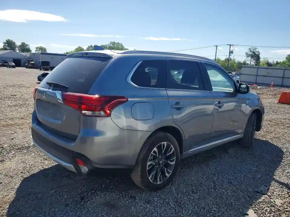 JA4J24A51JZ031362 2018 MITSUBISHI OUTLANDER-2