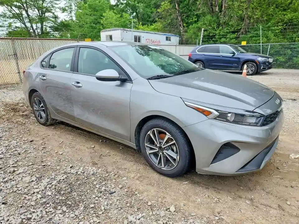 3KPF24AD3RE751823 2024 KIA FORTE LXS-3