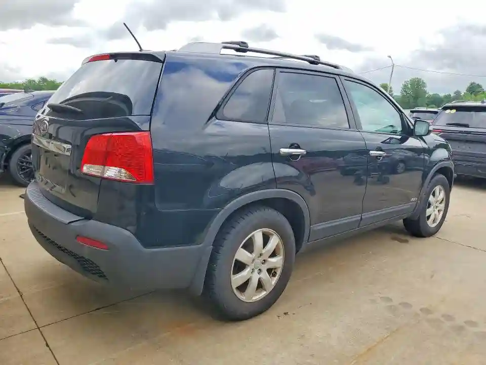 5XYKTDA23DG334739 2013 KIA SORENTO-2