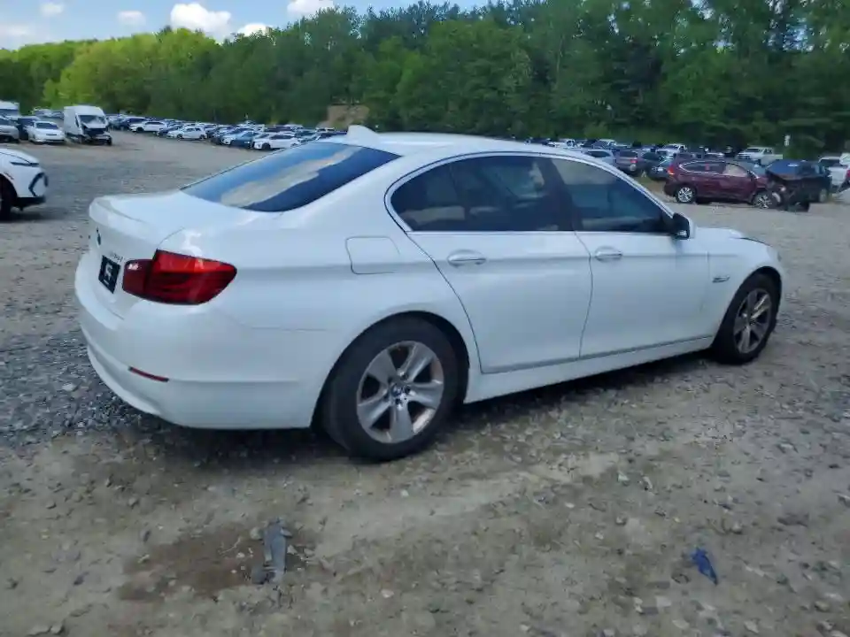 WBAXH5C54DD112565 2013 BMW 5 SERIES-2