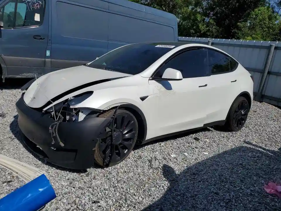 7SAYGDEF1NF448147 2022 TESLA MODEL Y-0