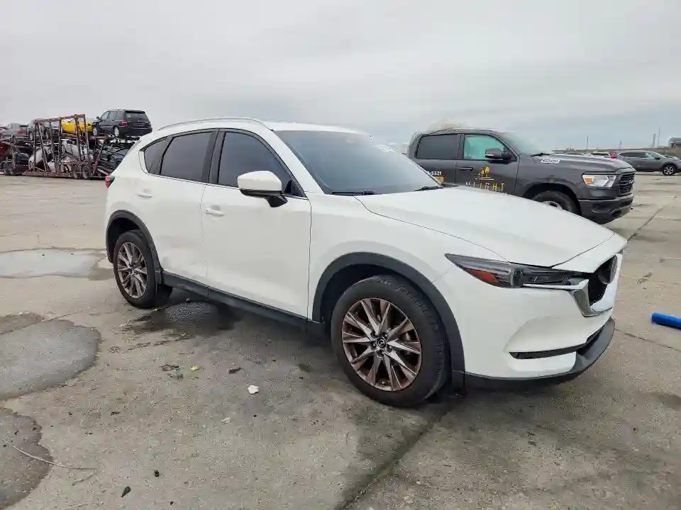 JM3KFADM4K1633986 2019 MAZDA CX-5-3