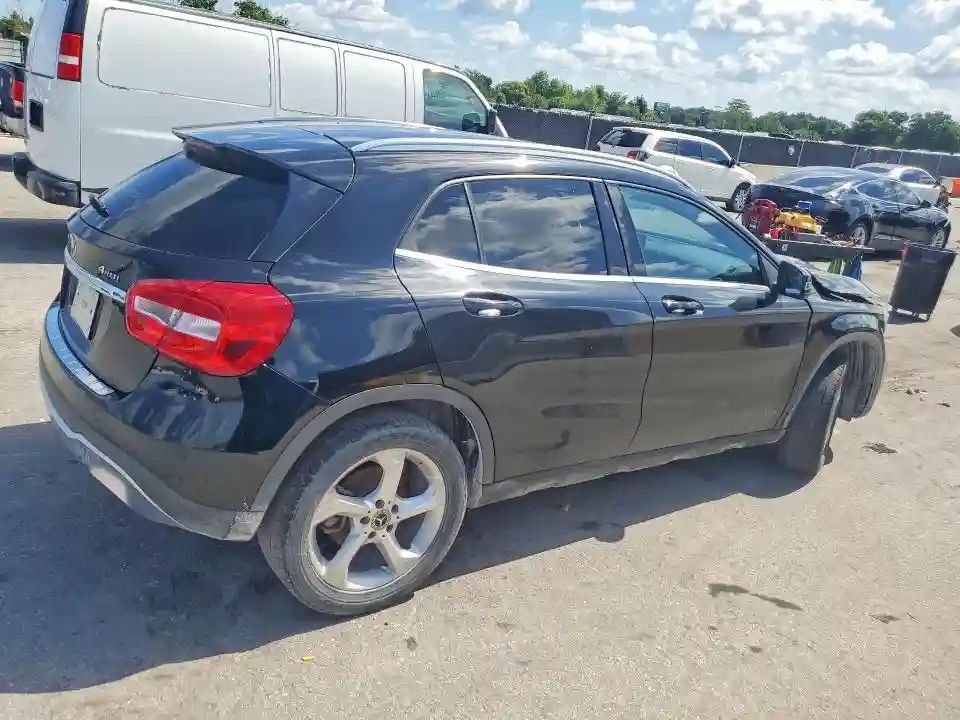WDCTG4GB0JJ439146 2018 MERCEDES-BENZ GLA-CLASS-2