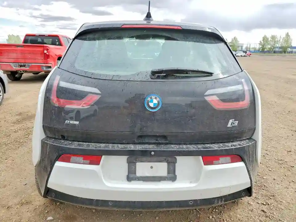 WBY1Z4C52FV278384 2015 BMW I SERIES-5