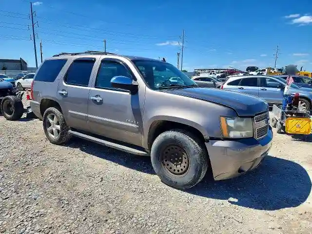 1GNSKCE08BR138923 2011 CHEVROLET TAHOE-3