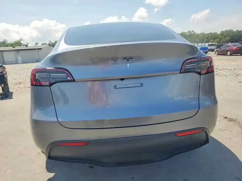 7SAYGDEEXRA320838 2024 TESLA MODEL Y-5