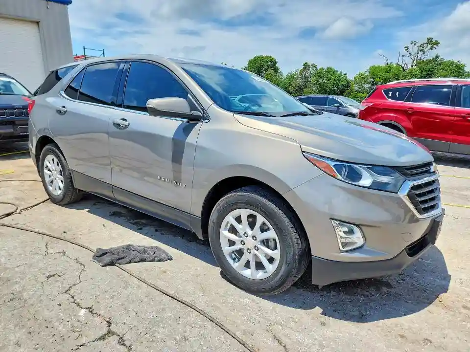 3GNAXJEV4JS631961 2018 CHEVROLET EQUINOX-3