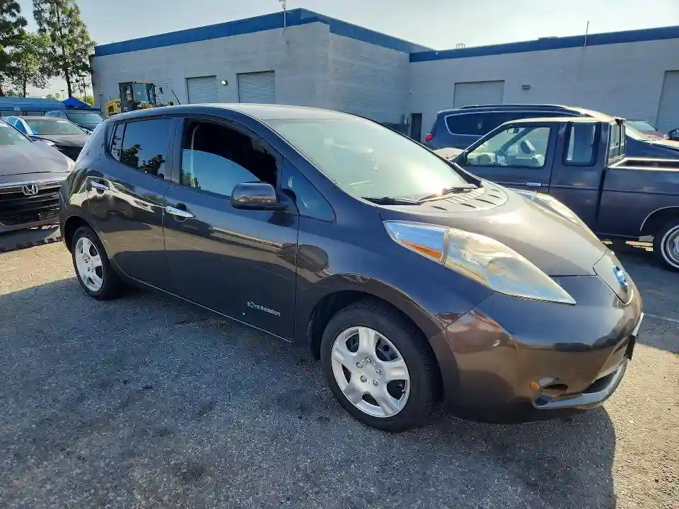 1N4BZ0CP2HC301571 2017 NISSAN LEAF-3