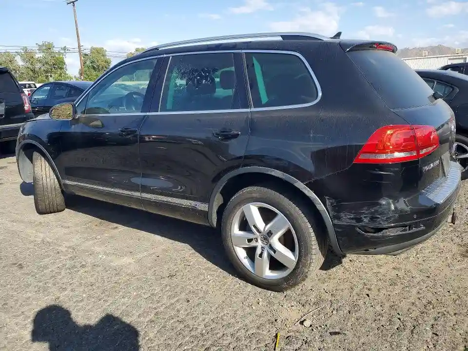 WVGFG9BPXBD003385 2011 VOLKSWAGEN TOUAREG-1