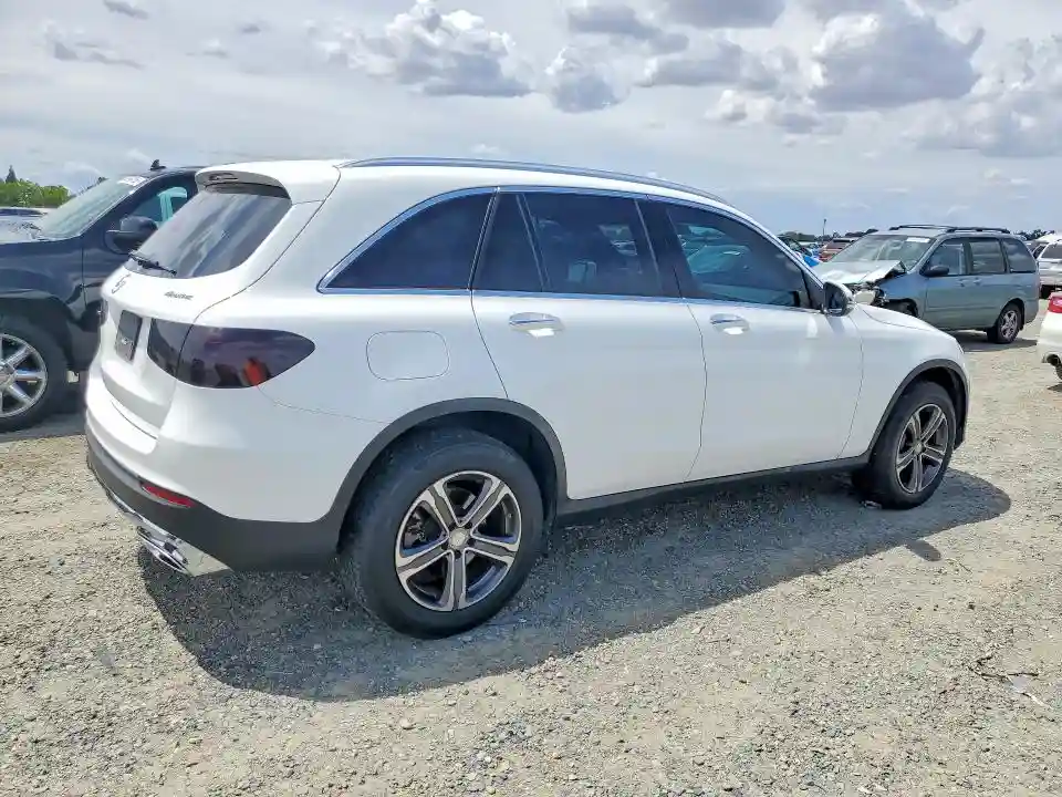 WDC0G4KB2HF121259 2017 MERCEDES-BENZ GLC-CLASS-2
